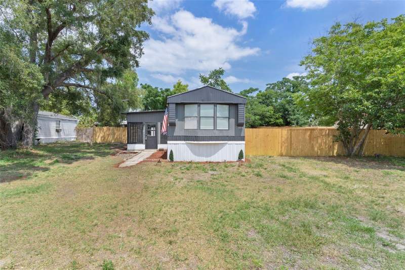 3 bedroom Manufactured Home at 33514 Luana Court, Hilltop Sub 3, Leesburg — photo 3