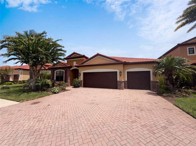 2575 GRAND LAKESIDE DRIVE home for sale in Grand Cypress On Lake Tarpon