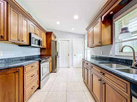139 Beechwood Lane, Palm Coast FL - photo 6 of 47