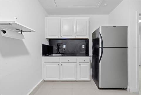 12726 Barrett Drive, Tampa FL - photo 24 of 69
