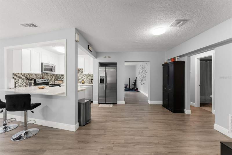 4 bedroom Single Family Residence at 1518 Daroca Drive, Deltona Lakes Unit 72, Deltona — photo 2