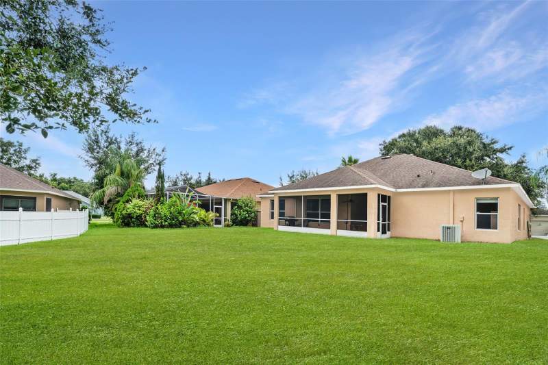 3 bedroom Single Family Residence at 10903 Wildcat Drive, Panther Trace Ph 1A, Riverview — photo 3