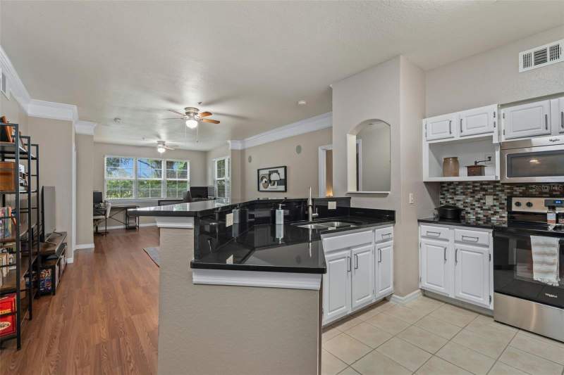2 bedroom Condominium at 6663 Queens Borough Avenue #104, Hamptons/Metrowest, Orlando — photo 3
