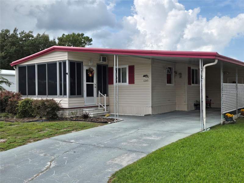 6245 QUALITY LANE home for sale in Country Aire Village
