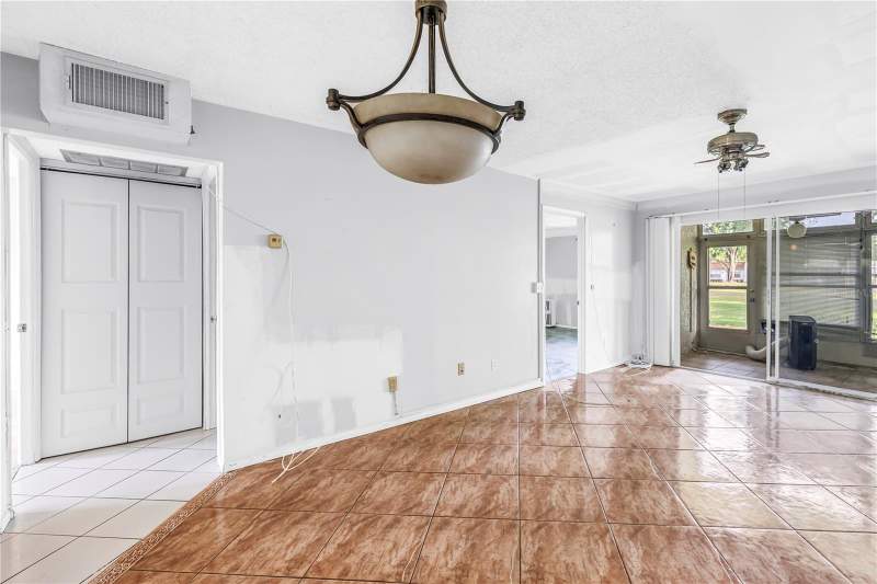 2 bedroom Condominium at 4774 Lake Boulevard #9B, Lakes Villas Condo I, Clearwater — photo 4
