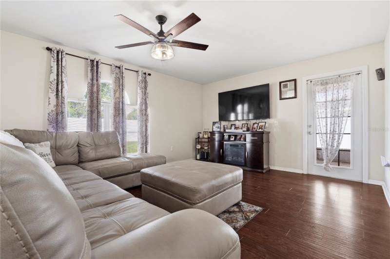 4 bedroom Single Family Residence at 2881 SW 142nd Lane, Marion Oaks Un 01, Ocala — photo 3