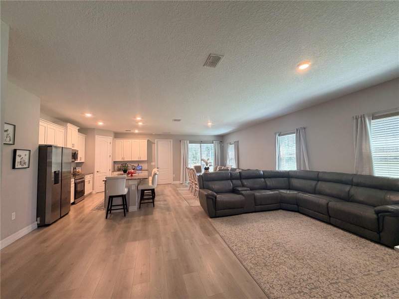 4 bedroom Single Family Residence at 7268 SW 133rd Loop, Marion Oaks Un 10, Ocala — photo 3