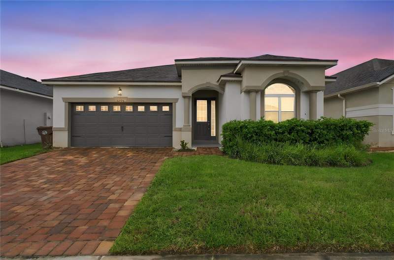 2500 AVIAN LOOP home for sale in Tapestry