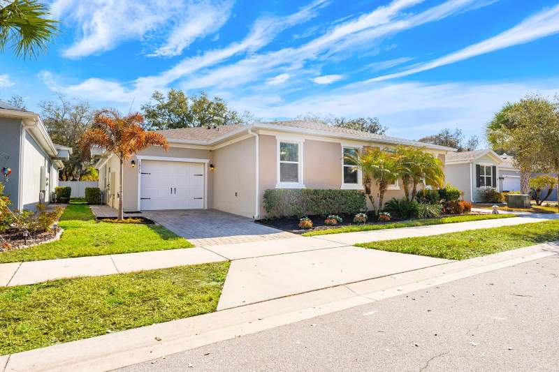 Oaktree Pointe Villas