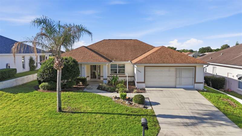3 bedroom Single Family Residence at 17083 SE 115th Terrace Road, Stonecrest, Summerfield — photo 2