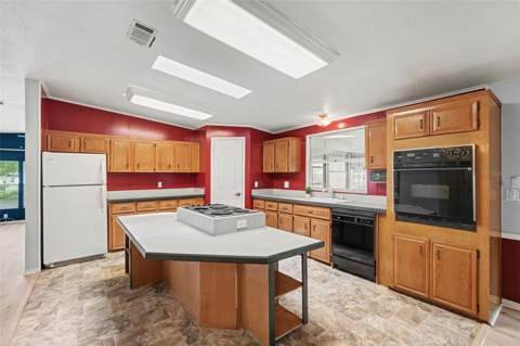 9178 Admiral Street, Brooksville FL - photo 11 of 27