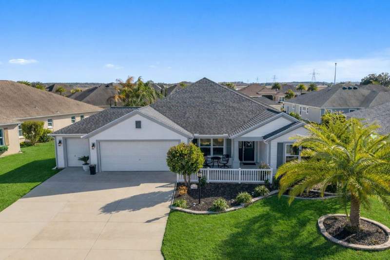 1194 MCDONOUGH PLACE