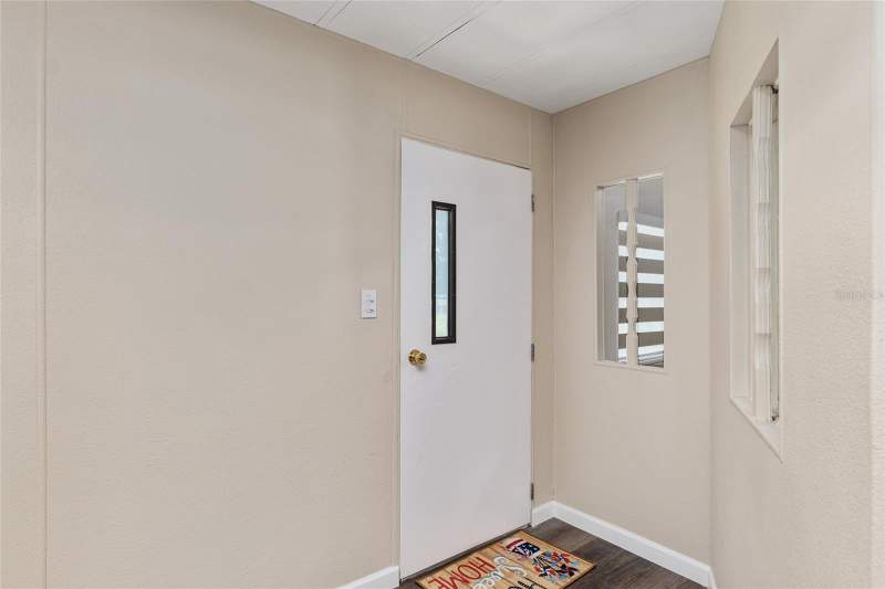 2 bedroom Manufactured Home at 5910 SW 63rd Place Road, Bahia Oaks Un 02, Ocala — photo 5