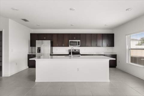 1138 Calico Pointe Circle, Groveland FL - photo 12 of 43