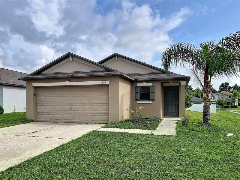 36095 CARRIAGE PINE COURT home for sale in Silverado Ranch