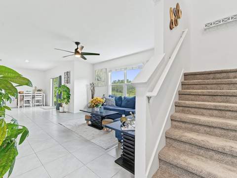 36013 Ellsworth Place, Zephyrhills FL - photo 9 of 26