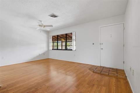 10 Quails Run Boulevard #8, Englewood FL - photo 6 of 18