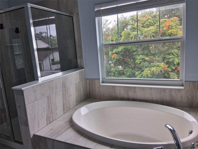 4 bedroom Single Family Residence at 2736 S 3rd Avenue, Colonial Place Rev, St Petersburg — photo 5