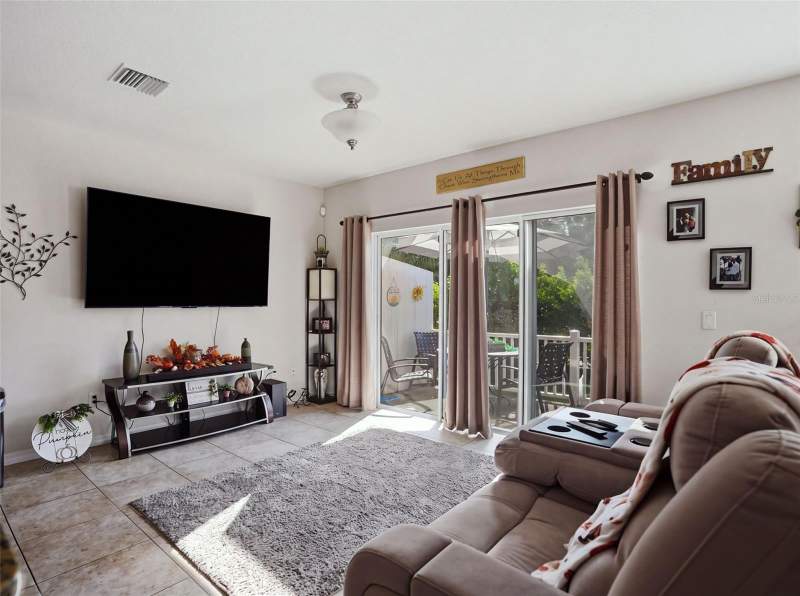 3 bedroom Townhouse at 1868 Sommarie Way, Townhomes At Brittany Park, Tarpon Springs — photo 5