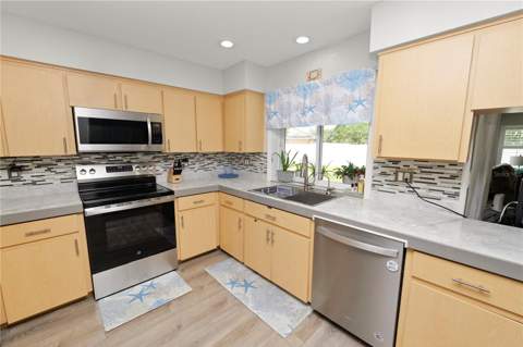 1564 Norwick Way, Lakeland FL - photo 12 of 44