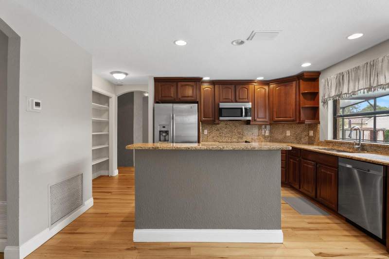 4 bedroom Single Family Residence at 7437 Pinemount Drive, Orange Tree Country Club, Orlando — photo 5