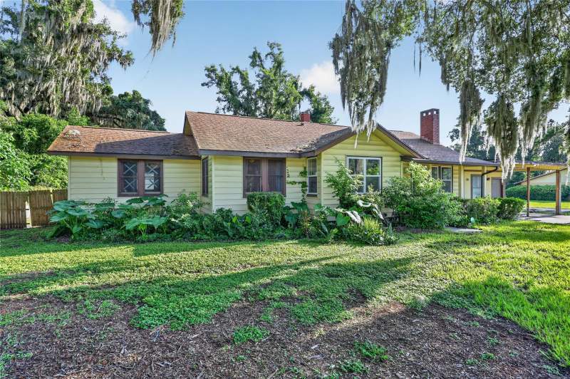 3 bedroom Single Family Residence at 833 NE 28th Street, Magnum 2000, Ocala — photo 4