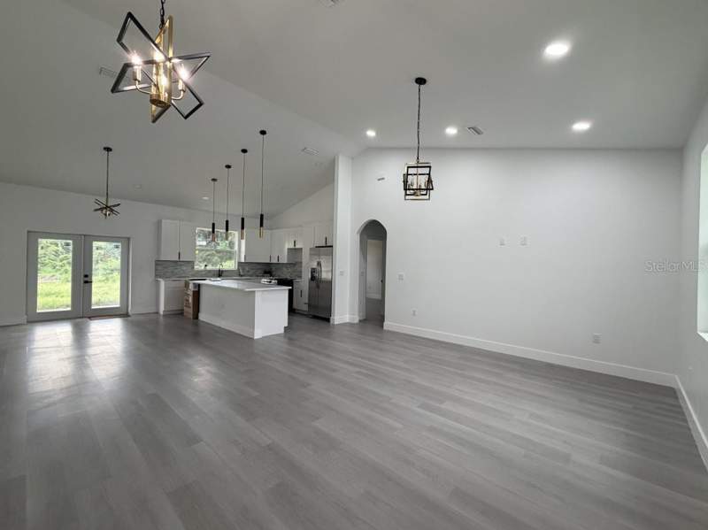 3 bedroom Single Family Residence at 3500 SE 484, Belleview Heights Estates, Belleview — photo 2