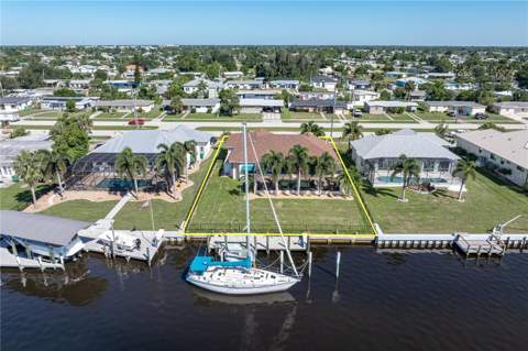 21551 Edgewater Drive, Port Charlotte FL - photo 17 of 75
