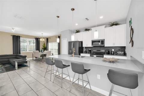 9017 Dogleg Drive, Davenport FL - photo 7 of 47