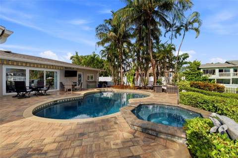 137 12th Street, Tierra Verde FL - photo 19 of 44