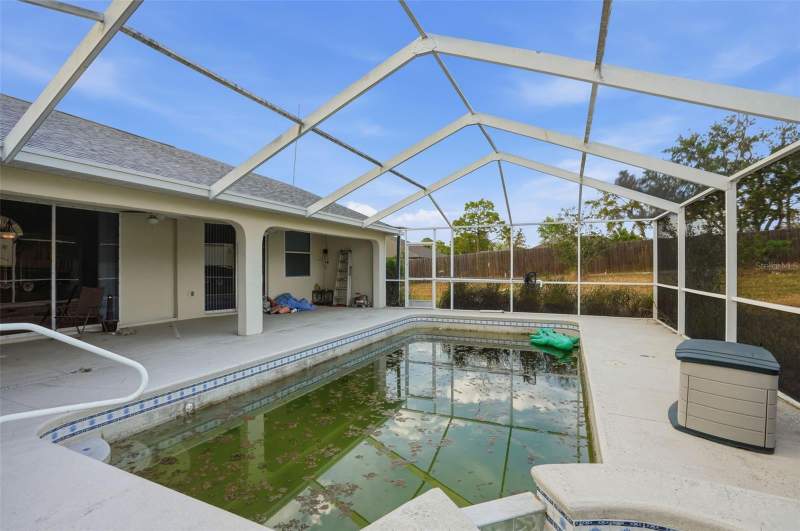 3 bedroom Single Family Residence at 8038 Madrid Road, Royal Highlands, Weeki Wachee — photo 4