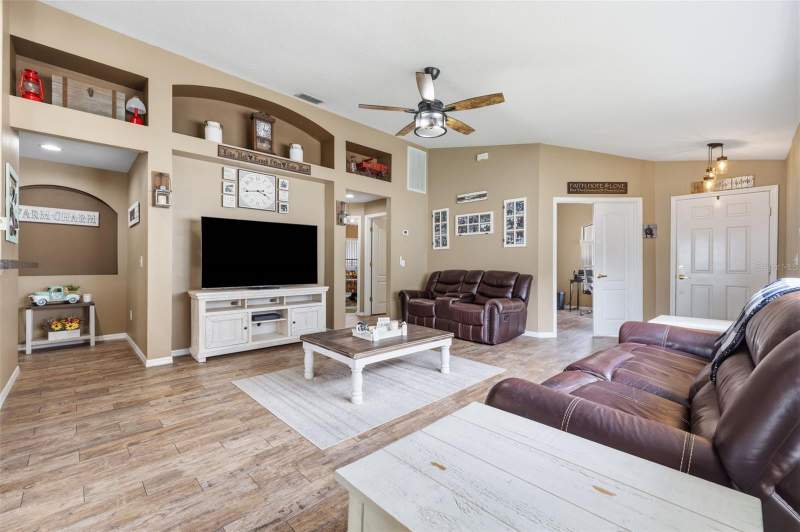 2 bedroom Single Family Residence at 23814 Coral Ridge Lane, Plantation Palms, Land O Lakes — photo 5