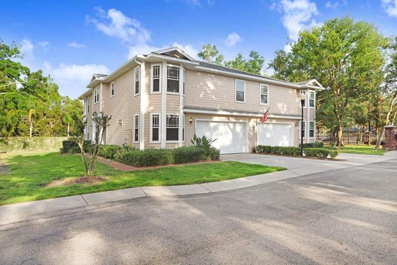 Lumsden Reserve Townhomes