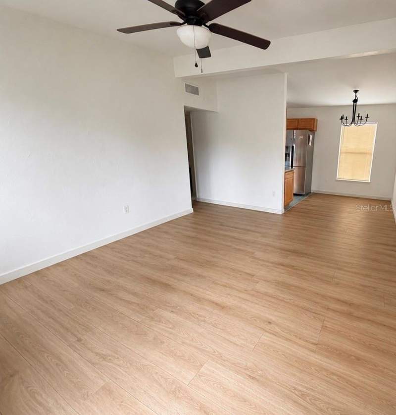 3 bedroom Single Family Residence at 10111 N Ola Avenue, Linebaugh Estates, Tampa — photo 4