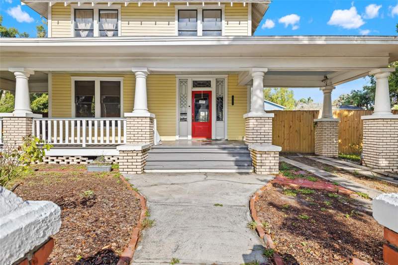 6 bedroom Single Family Residence at 5202 N Seminole Avenue, Seminole Heights Of North Tamp, Tampa — photo 2