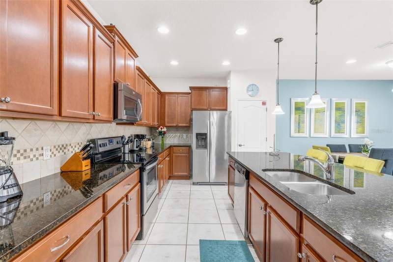 4 bedroom Townhouse at 1987 Majorca Drive, Windsor At Westside Ph 1, Kissimmee — photo 4