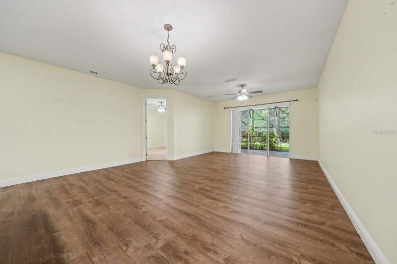 4 bedroom Townhouse at 10329 Belfry Circle, Eagle Creek Phase 1C Village E, Orlando — photo 3