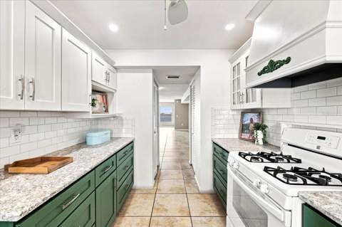 6020 Shore Boulevard #1002, Gulfport FL - photo 8 of 44