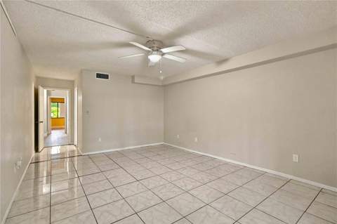 7500 40th Avenue #105, Bradenton FL - photo 13 of 36