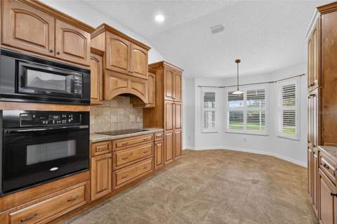 1557 Oak Forest Drive, The Villages FL - photo 8 of 55