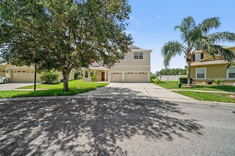 5 bedroom Single Family Residence at 20009 Oakflower Avenue, Live Oak Preserve Ph 2A-Villag, Tampa — photo 4