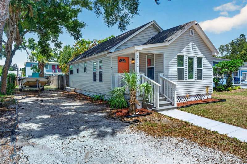 2 bedroom Single Family Residence at 1717 18th Street, Phoenix Park, St Petersburg — photo 2