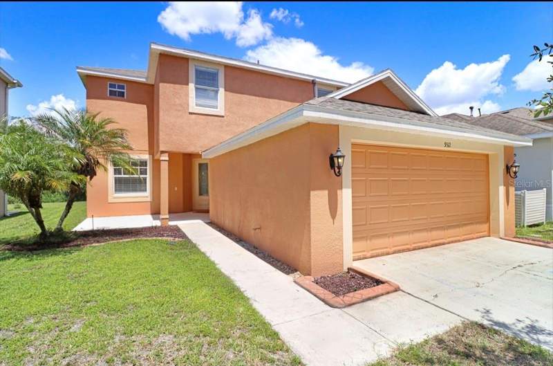 4 bedroom Single Family Residence at 9312 Logwood Court, Live Oak Preserve Ph 1C Village, Tampa — photo 2