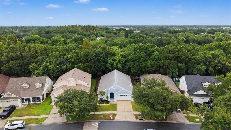 4 bedroom Single Family Residence at 6222 Crickethollow Drive, Bloomingdale Ridge, Riverview — photo 3