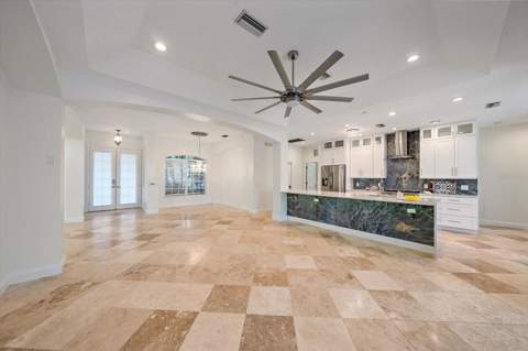 11915 Clubhouse Drive, Lakewood Ranch FL - photo 24 of 54