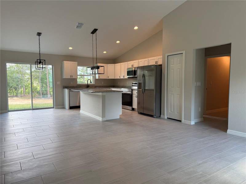 3 bedroom Single Family Residence at 75 Locust Drive, Silver Springs Shores Unit 34, Ocala — photo 2