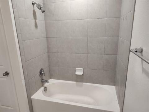 1103 Hillhurst Drive, Wesley Chapel FL - photo 17 of 26
