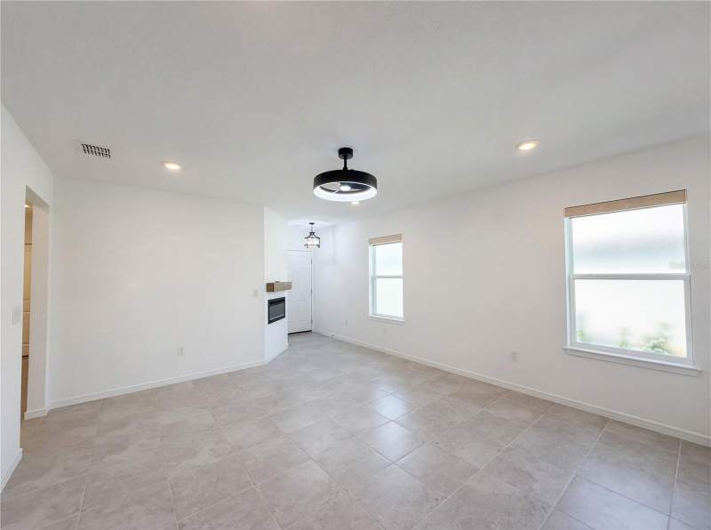 3 bedroom Single Family Residence at 8359 SW 54th Loop, Stone Crk By Del Webb Sundance, Ocala — photo 5