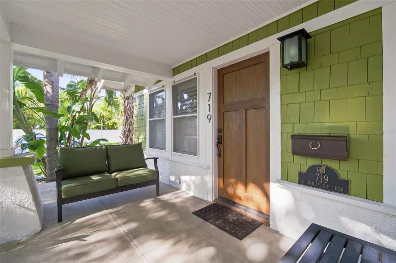 2 bedroom Single Family Residence at 719 S Bungalow Terrace, Bungalow Terrace, Tampa — photo 3
