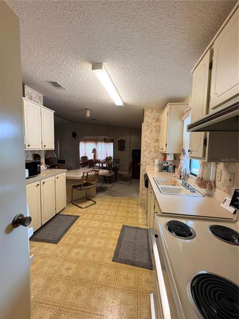 8519 Buckingham Place, Palmetto FL - photo 18 of 29